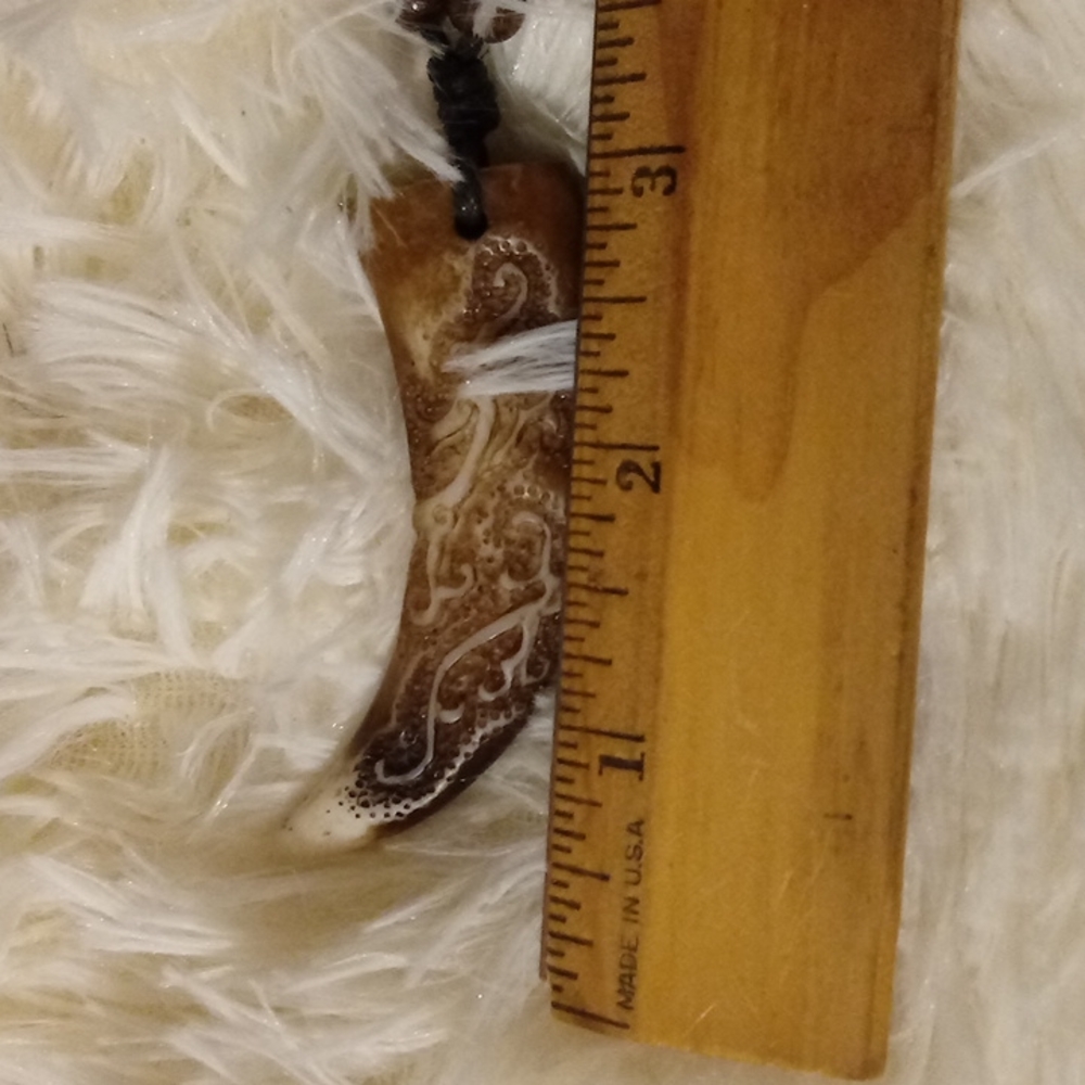 New Horn necklace - Picture 2 of 3